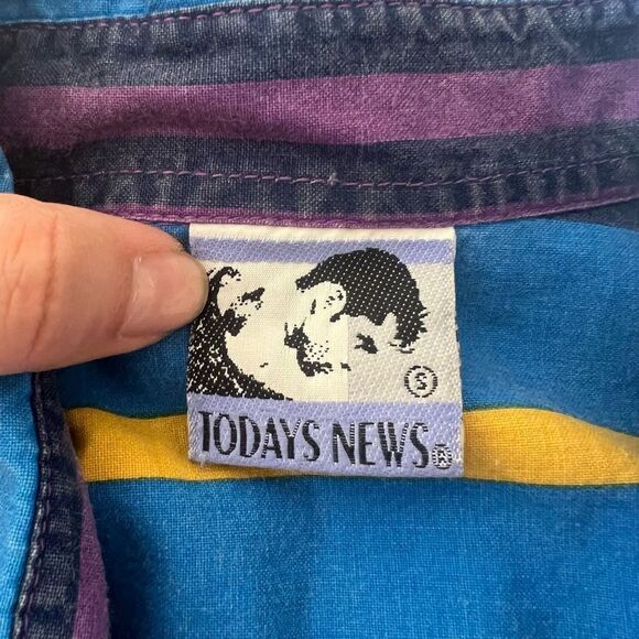 Vintage Men's Short Sleeve Button-Up (Saved By the Bell) - Picture 3 of 5